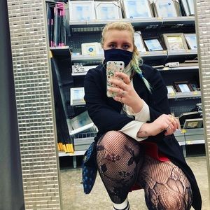 Meet your Posher, Mia